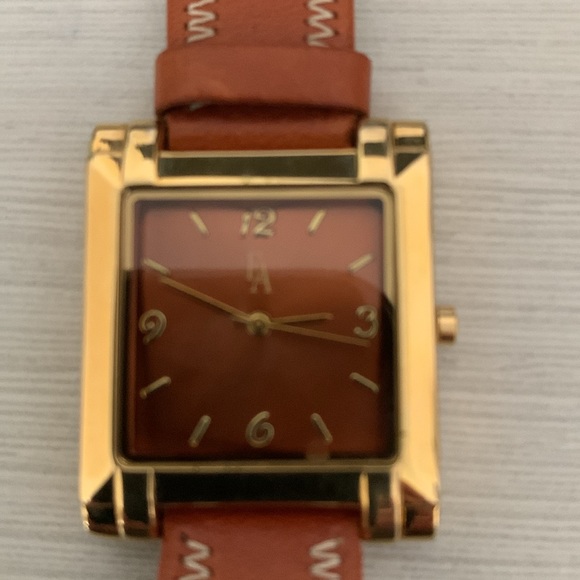 EA Watch - Picture 2 of 4